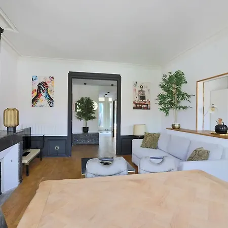 Apartment Le Miroir De Mengin - 4 Personnes - 2 - Place Charles Iii *