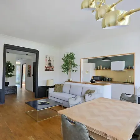 Le Miroir De Mengin - 4 Personnes - 2 - Place Charles Iii