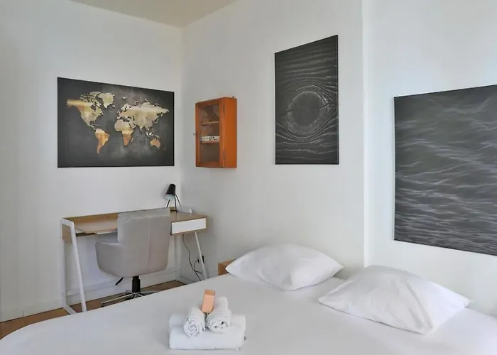 Appartamento Le Miroir De Mengin - 4 Personnes - 2 - Place Charles Iii