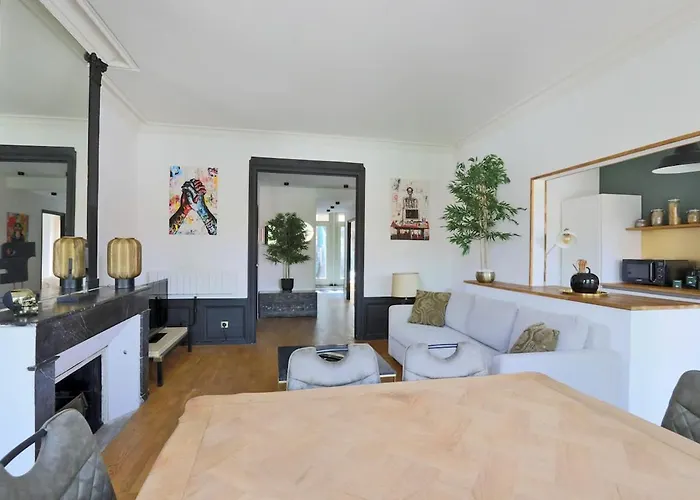 Appartamento Le Miroir De Mengin - 4 Personnes - 2 - Place Charles Iii *